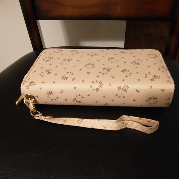 Floral wallet/wristlet - Picture 4 of 8